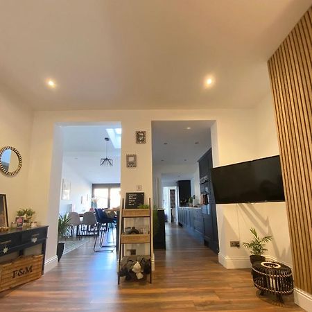 Luxury Spacious Renovated Townhouse Grantham Exteriör bild