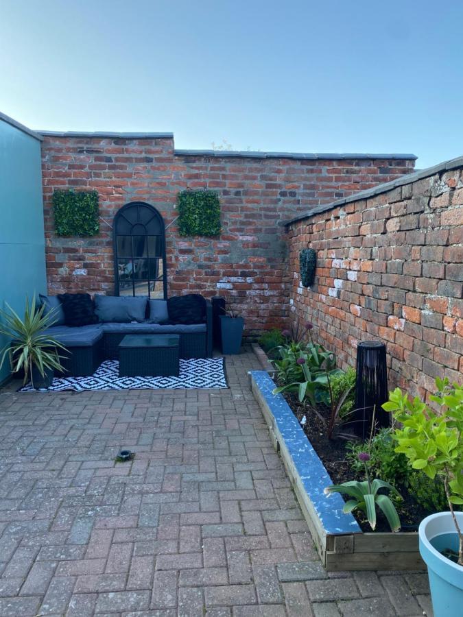 Luxury Spacious Renovated Townhouse Grantham Exteriör bild